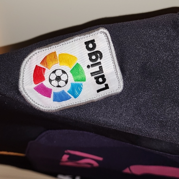 Great condition Authentic Messi Jersey - Picture 7 of 10